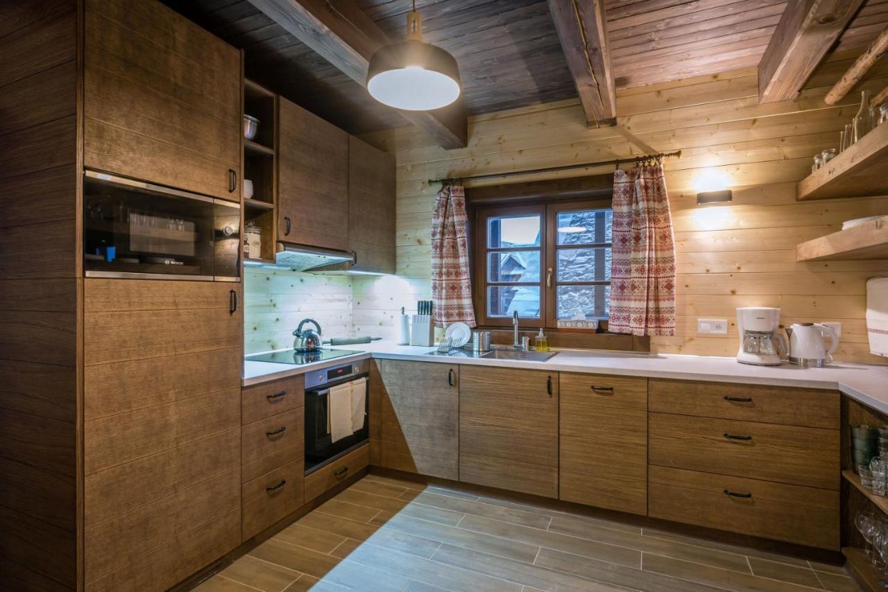Chalet Drevenica Emilka, 5 Min Restauracia, Z Terasy Vyhlad Na Kralovu Holu A Polomske Ocko, Gril, Ohnisko, Kotlik